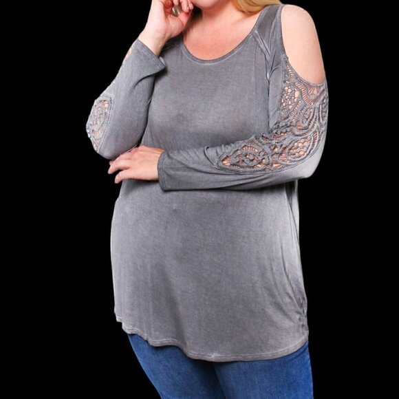 NWT - Plus Long Sleeve Charcoal Cold Shoulder Crochet Round Neck Solid Top - 2X - Picture 2 of 4
